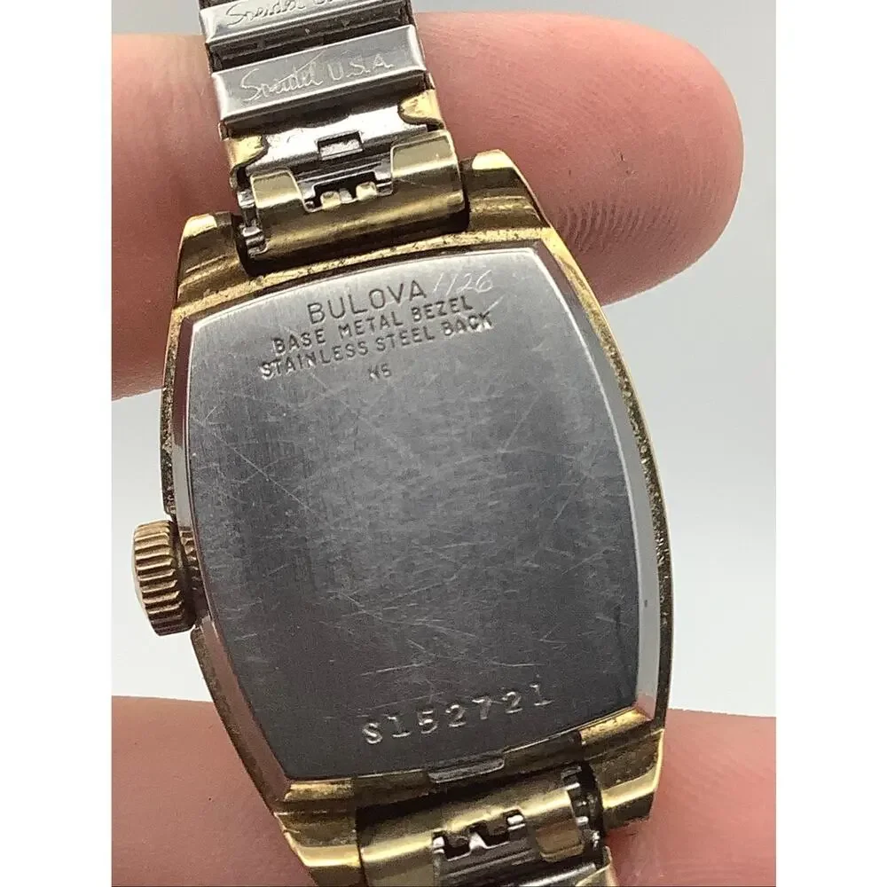 Vintage 1975 Bulova Accutron 218 Men's Gold Tone Watch